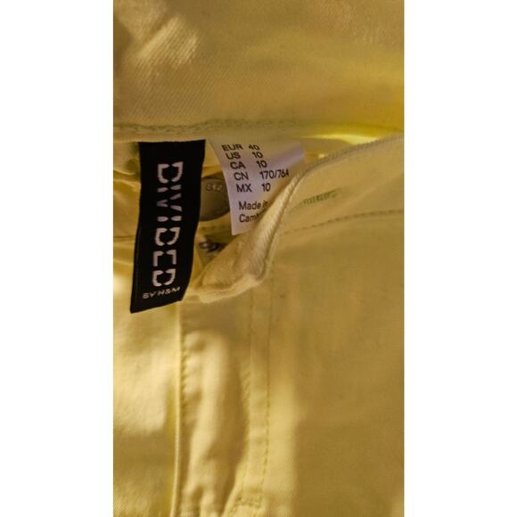 Divided Yellow Shorts - Picture 3 of 3